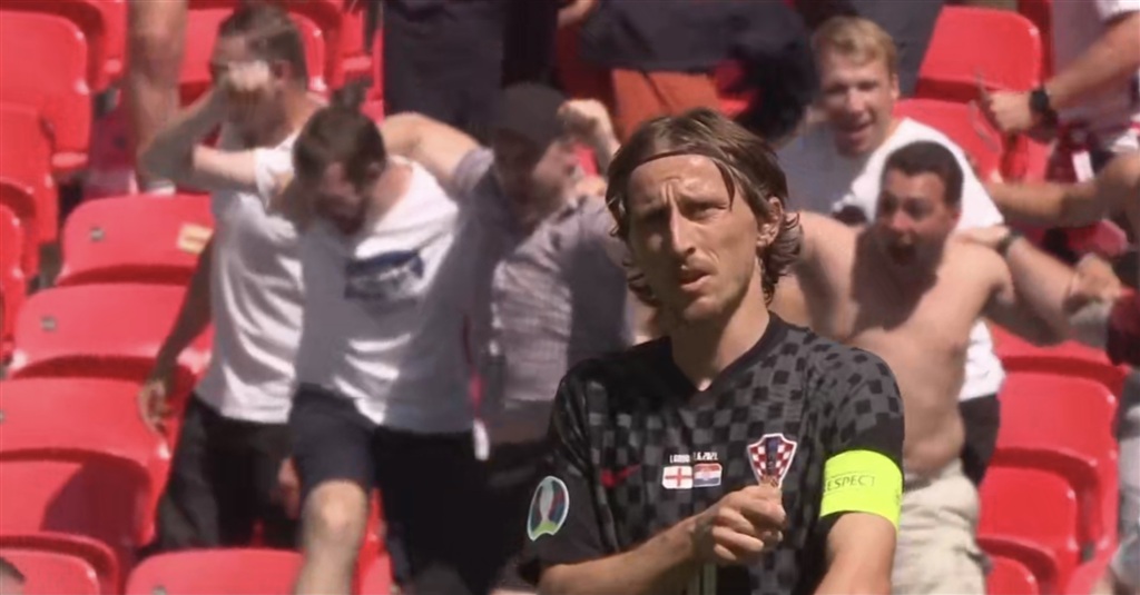 并创造了多 并创造了多